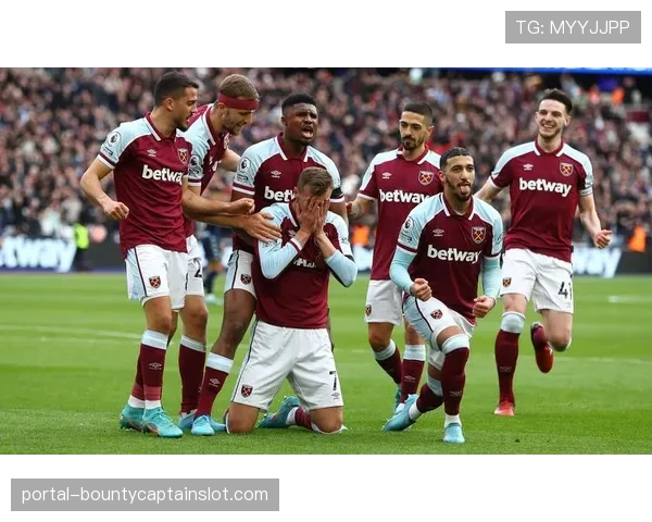 从数据分析室到球场：西汉姆联如何利用跑动报告备战双赛