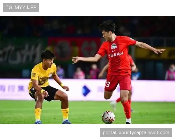 青岛西海岸与河南队0-0互交白卷，西海岸迎四连平